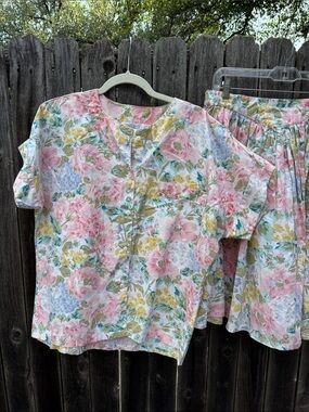 Passport pier one imports vintage Floral Short Sleeve set